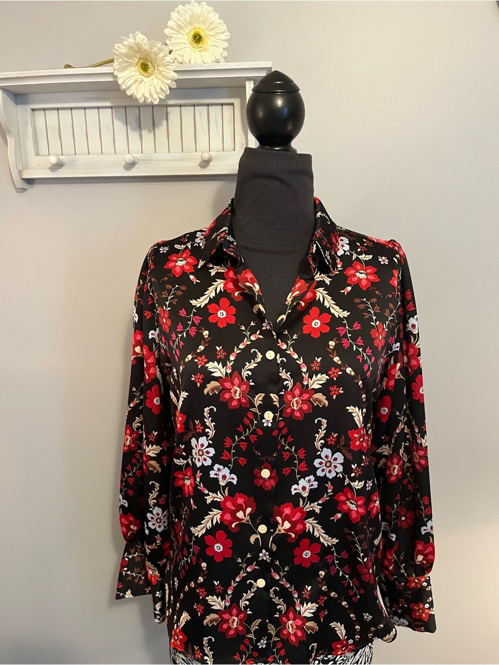 Ann Taylor Factory Black Button-Down Blouse with Red & White Floral Print EUC